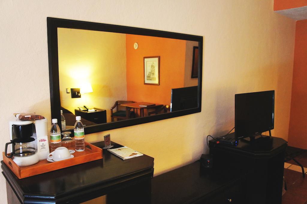 Hotel Casa Grande Y Centro De Negocios Lagos de Moreno Zimmer foto